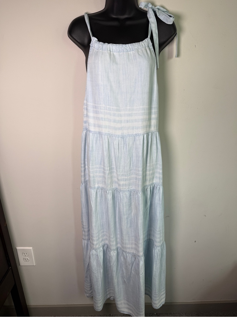 BELLA DAHL Light Blue Chambray Tiered Maxi Dress Tie Shoulder Boho Coastal | L